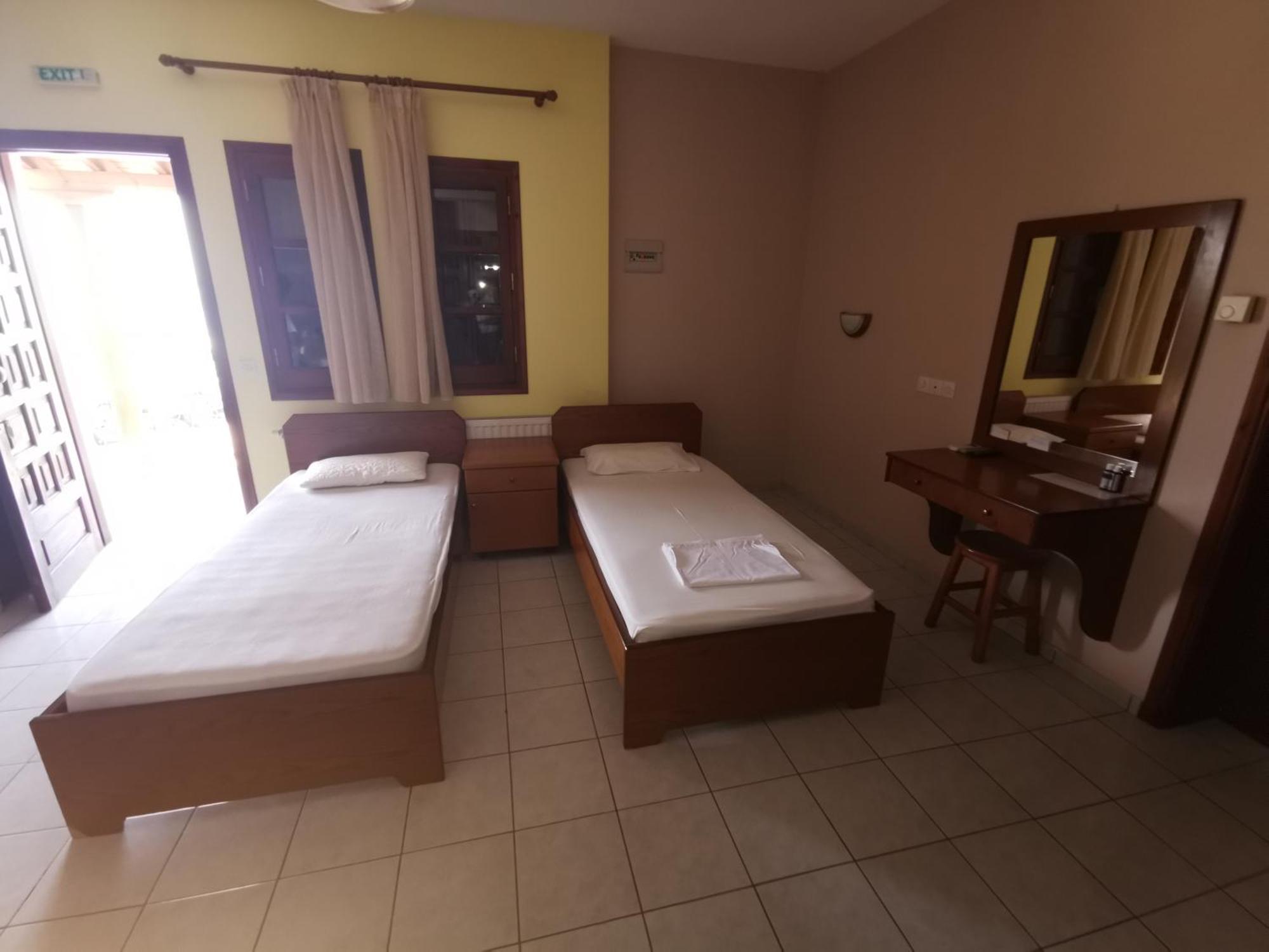 Platanias Hillside Apartment Phòng bức ảnh
